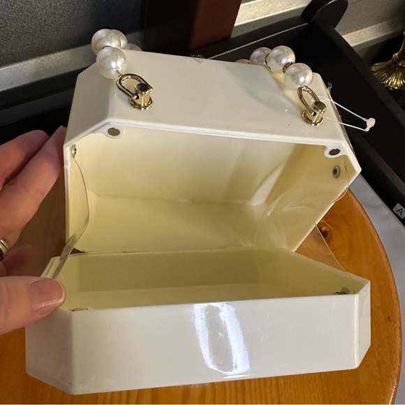 Crown Design Mini Bag - Cream and Black‎ - Picture 5 of 8